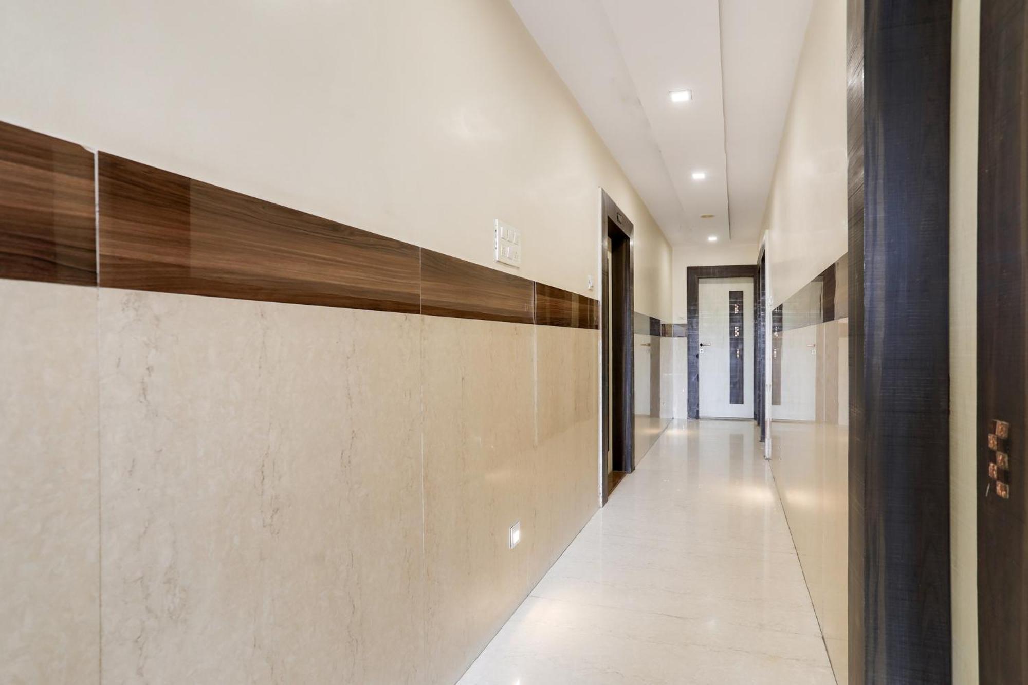 Super Hotel O Palkhi Road Near Sai Baba Temple Formerly Netra Sai Shirdi Εξωτερικό φωτογραφία